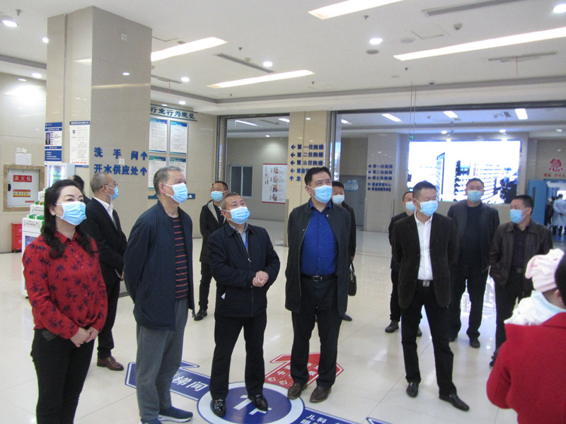省领导来院二.jpg
