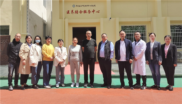 交流互鉴 共促发展——我院专家赴豆叩羌族乡中心卫生院交流指导1.jpg