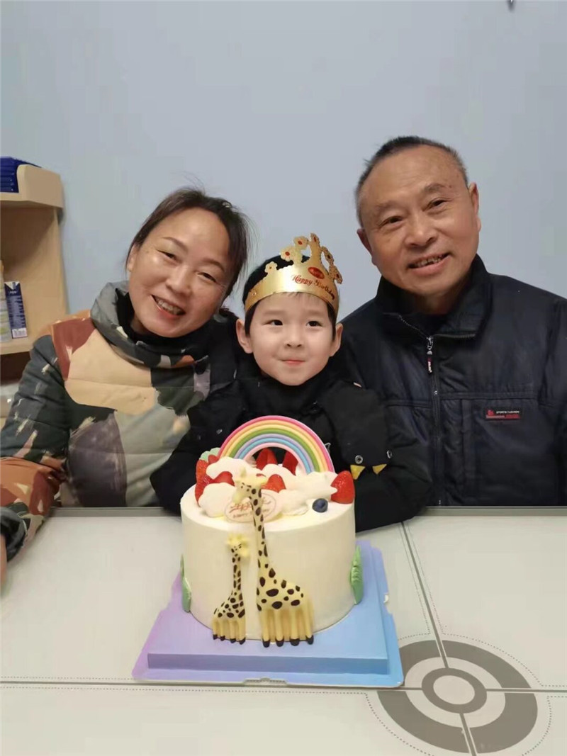 点赞！江医医学伉俪喜获江油市“五好家庭”荣誉3.jpg