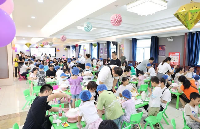 欢乐六一  亲子烘焙——江油市人民医院举办特色亲子活动