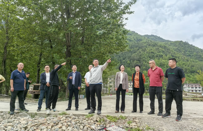 党建引领办实事 精准帮扶暖人心——江油市人民医院赴枫顺乡河石村开展乡村振兴调研慰问活动